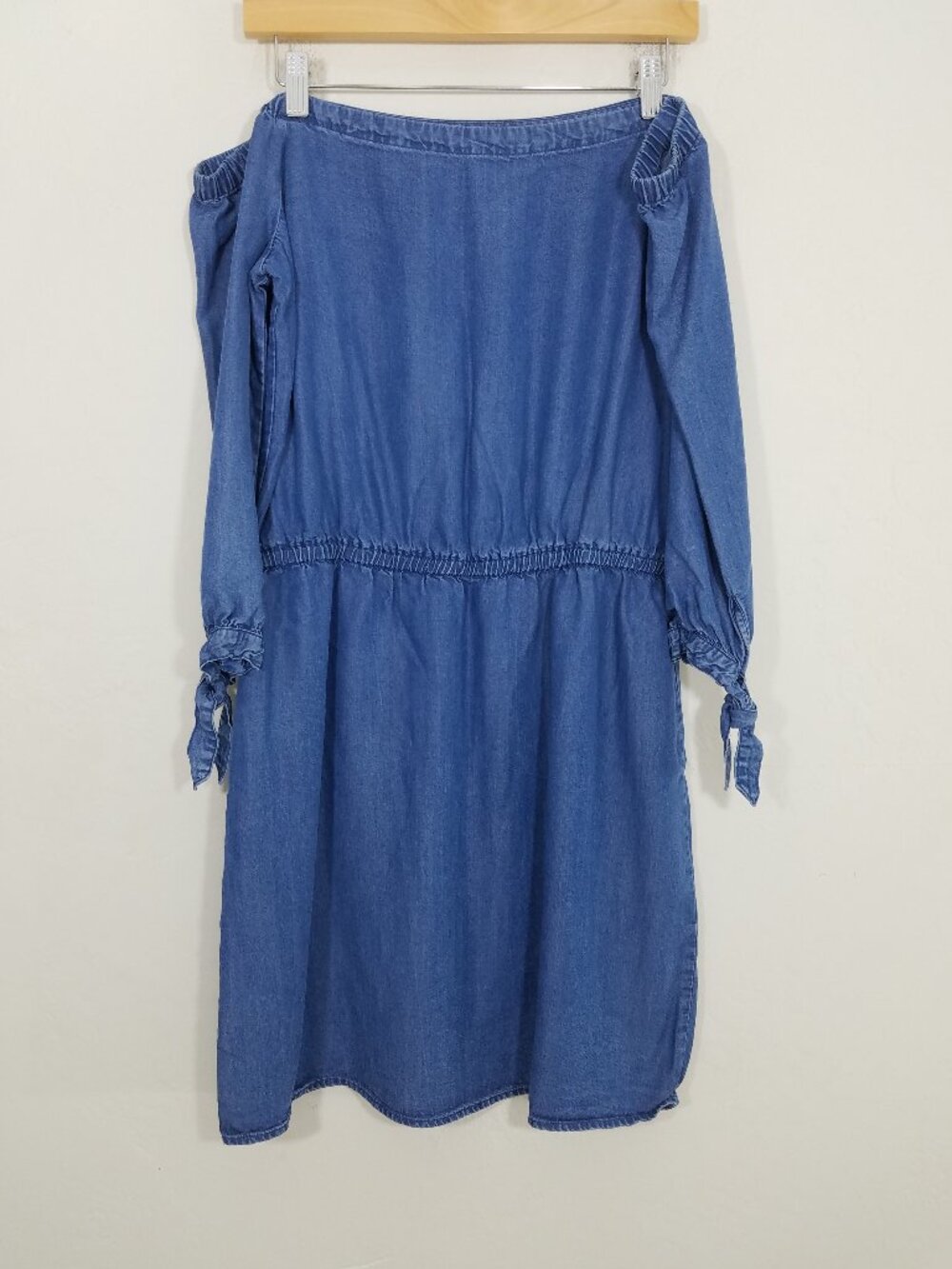 White House Black Market Lyocell Off the Shoulder Dress Blue Size M
